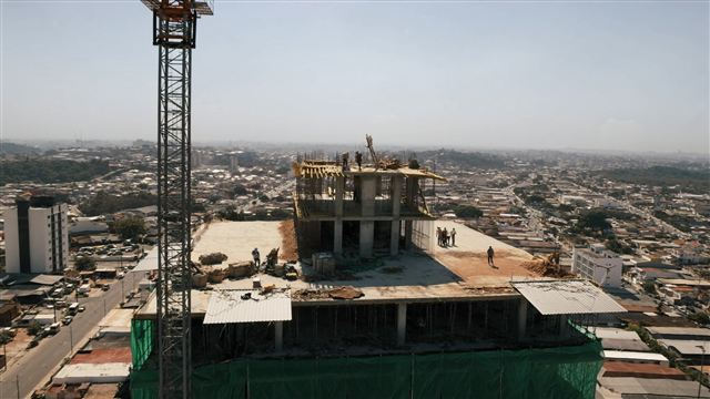 Antes: Canteiro vira entregue